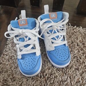 Jordan Kids' Light Blue and White High-Top Sneakers with Orange Accent SZ 7C